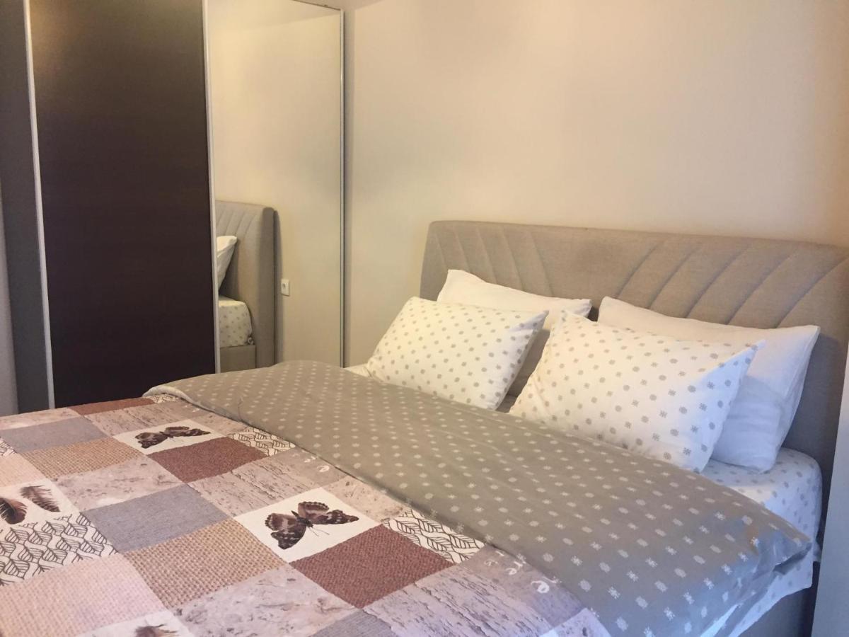 Sol'S M2 White Modern Apartments Тбилиси Экстерьер фото