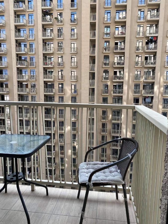 Sol'S M2 White Modern Apartments Тбилиси Экстерьер фото