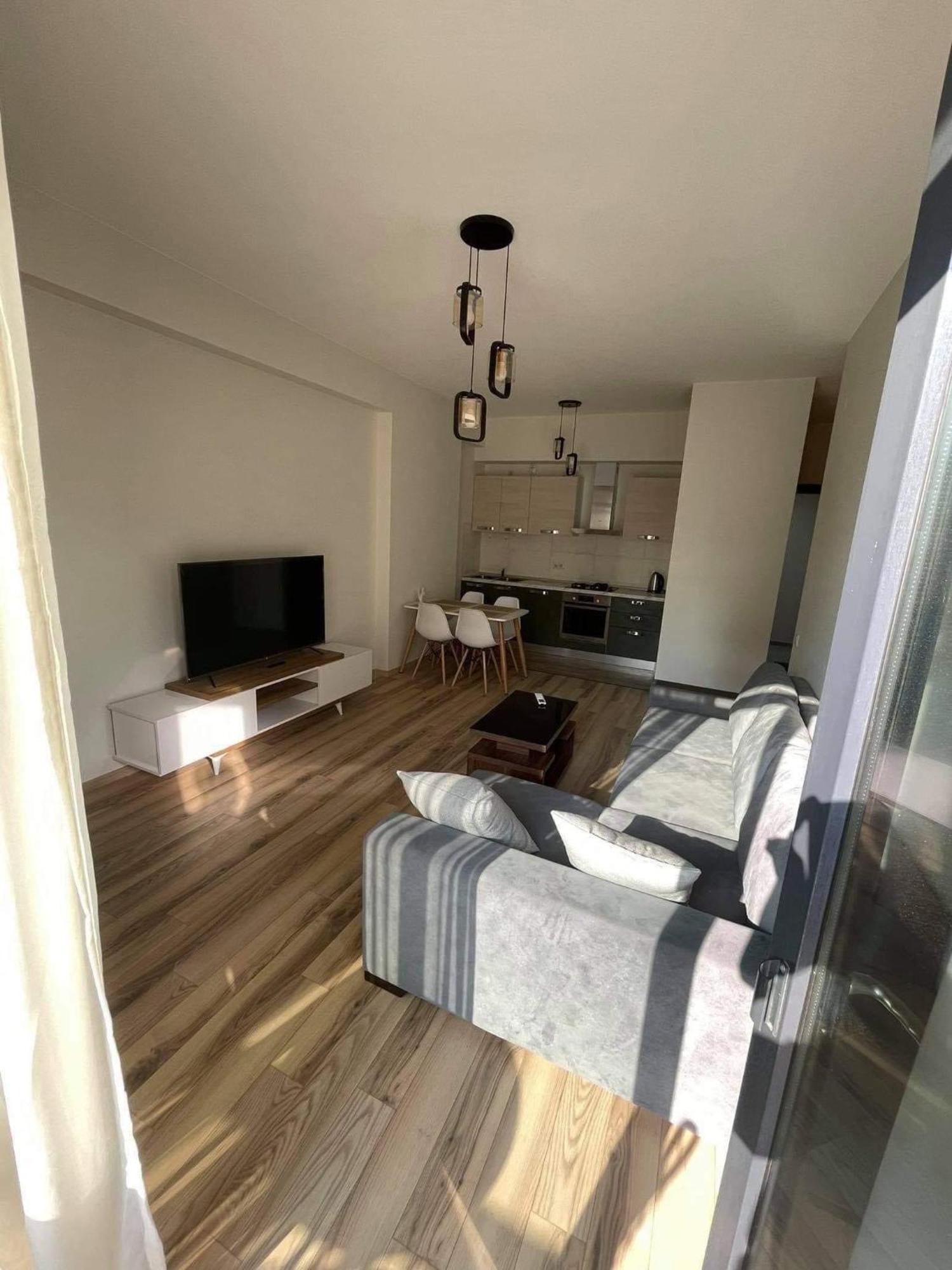 Sol'S M2 White Modern Apartments Тбилиси Экстерьер фото