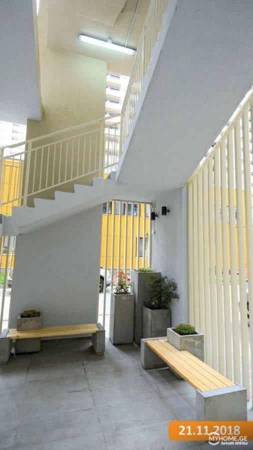 Sol'S M2 White Modern Apartments Тбилиси Экстерьер фото