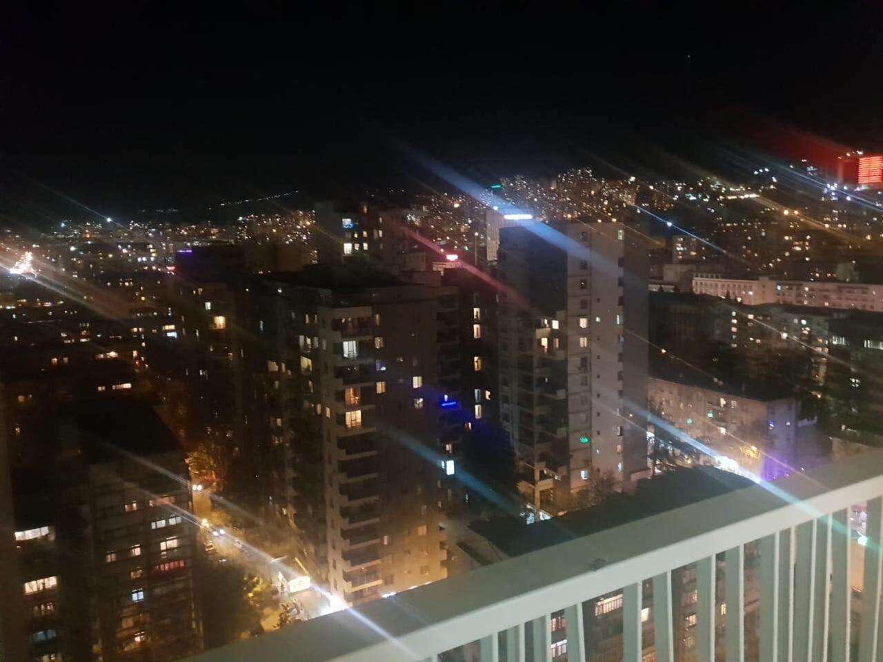 Sol'S M2 White Modern Apartments Тбилиси Экстерьер фото