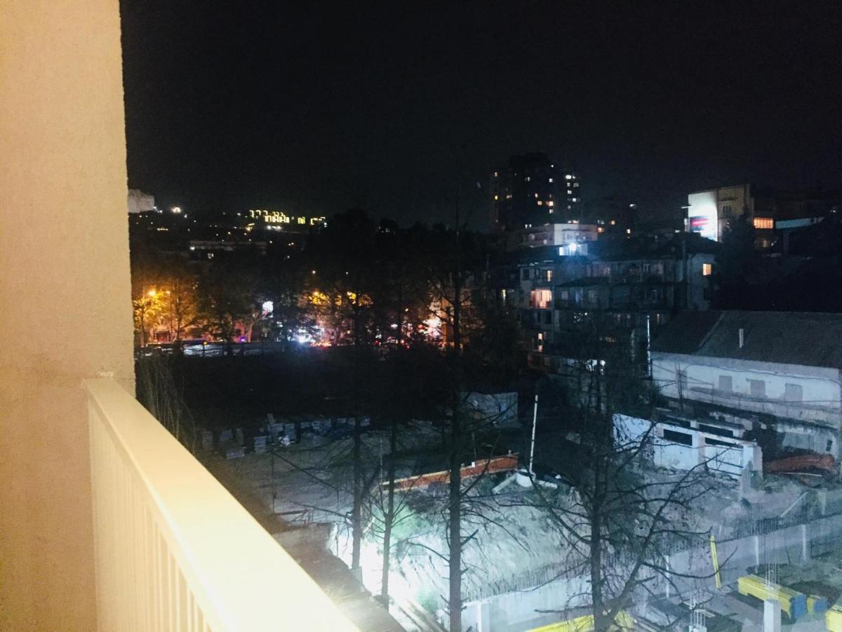 Sol'S M2 White Modern Apartments Тбилиси Экстерьер фото